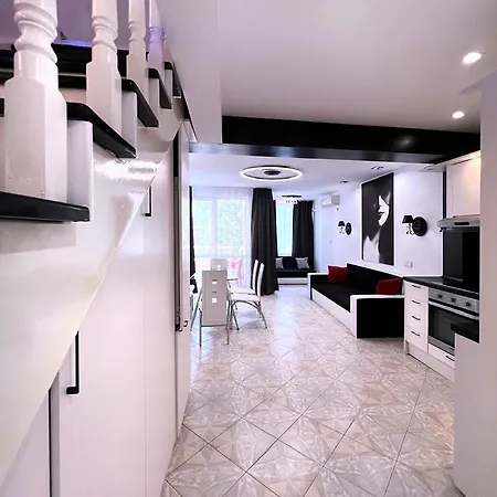 Highfashion 2-bedroom Duplex Neonicalux In Panoramicroofcomplex