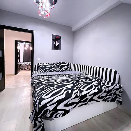 Highfashion 2-bedroom Duplex Neonicalux In Panoramicroofcomplex Balchik