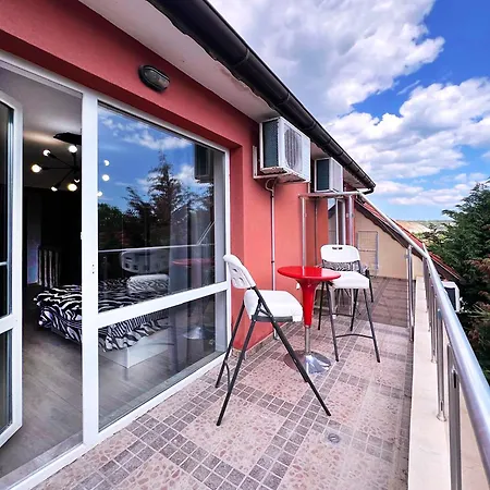 Highfashion 2-bedroom Duplex Neonicalux In Panoramicroofcomplex *