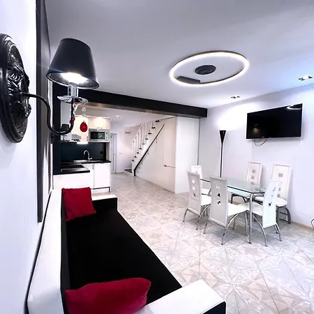 Highfashion 2-bedroom Duplex Neonicalux In Panoramicroofcomplex *